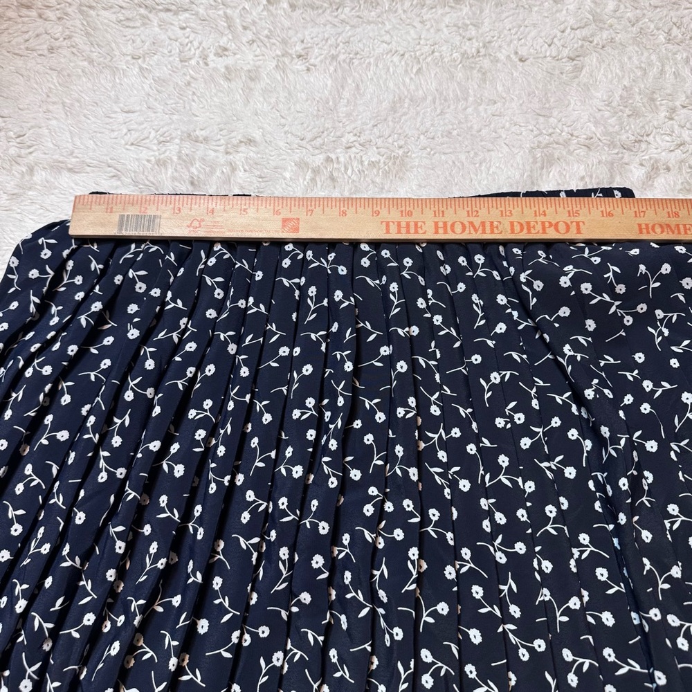 Vintage Navy Blue Floral Pleated Midi Skirt Women’s 20 Petite – Elastic Waist - Picture 3 of 4